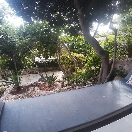 Libera1 * Stara Baška